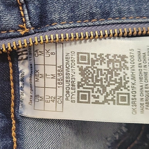 NWT GUESS Jean skirt - Picture 6 of 9